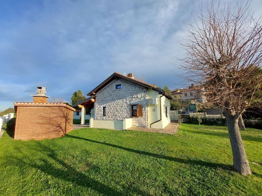 Al Casel: Storico Casello Sulla Ciclabile Triest Exterior foto